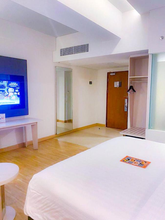 Hotel Harper Palembang By Aston Exteriér fotografie
