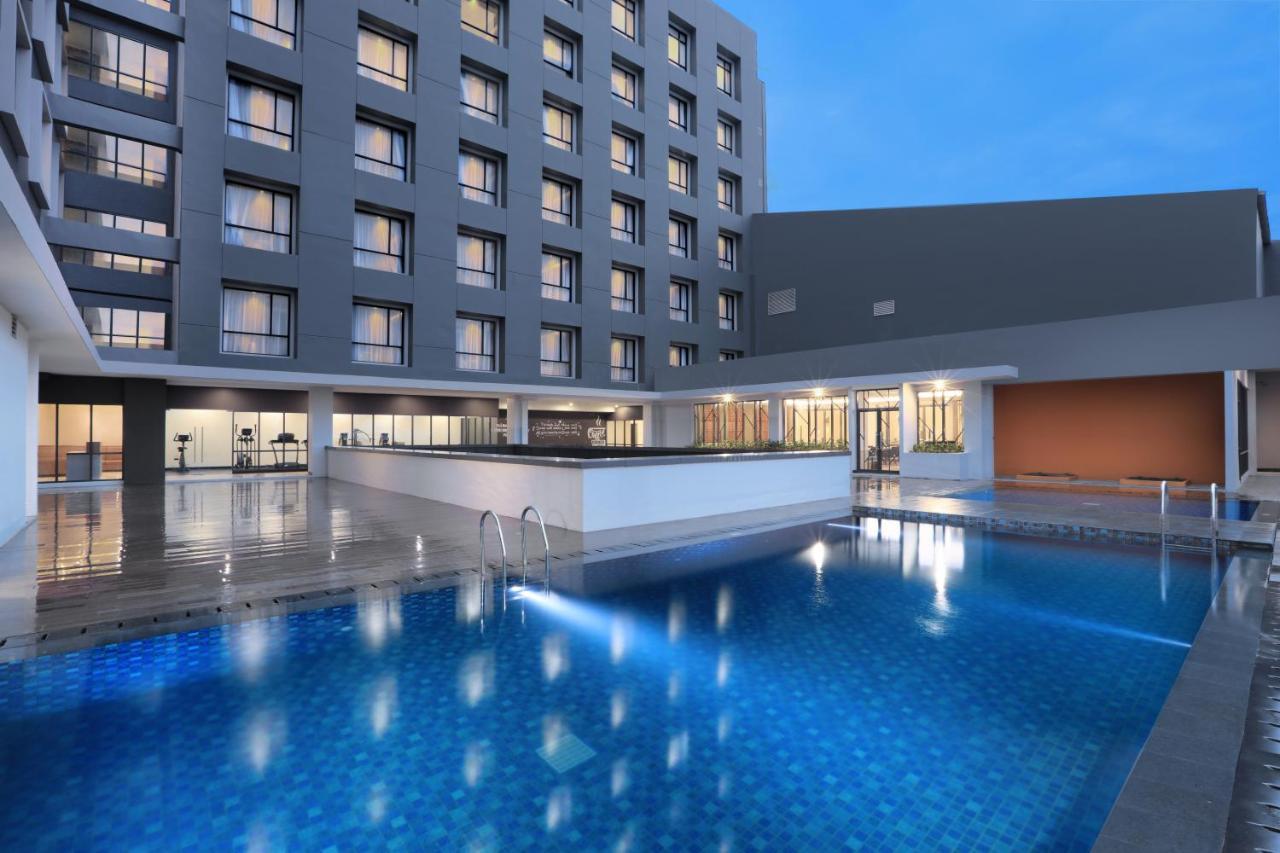 Hotel Harper Palembang By Aston Exteriér fotografie