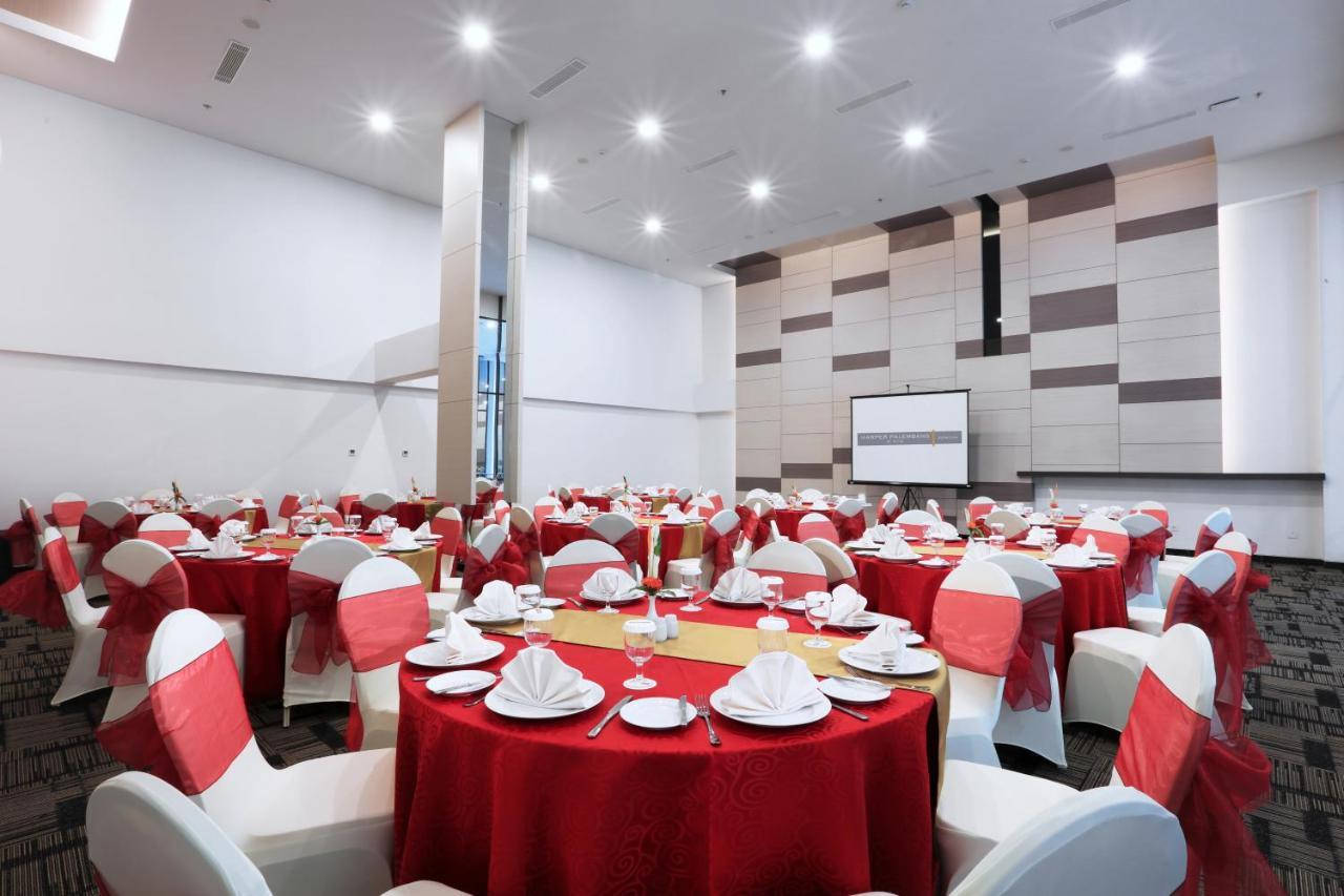 Hotel Harper Palembang By Aston Exteriér fotografie